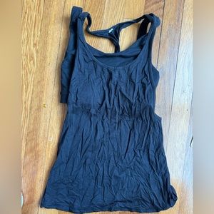 Lululemon athletic top in Black 2